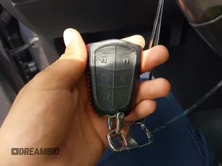 2020 Cadillac Escalade Luxury z VIN 1GYS3BKJ0LR116410, wystawiony jako IAAI lot #42274841 z przebiegiem 75 513 mil mil oraz . Historia ofert i sprzedaży dostępna na DreamBid. Obrazek 11.