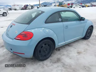 2012 Volkswagen Beetle 2.5L PZEV with VIN 3VWJP7AT7CM605780, listed as a IAAI auction lot 41142616 with 177,768 mi miles. Bid and sale history available at carsss.com. Image 4.