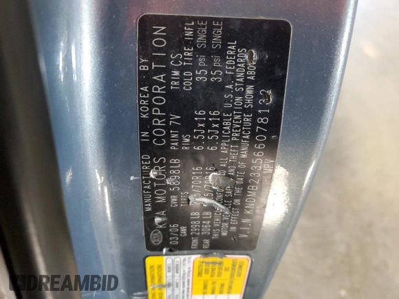 2006 Kia Sedona LX with VIN KNDMB233566078132, listed as a Copart auction lot 75662434 with 223,318 mi miles and Salvage Title. Bid and sale history available at carsss.com. Image 15.