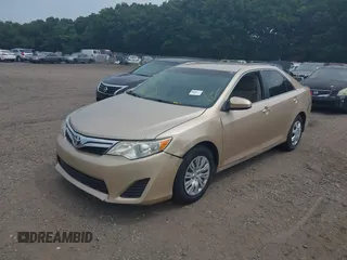 2012 Toyota Camry L z VIN 4T4BF1FK2CR173135, wystawiony jako IAAI lot #40028950 z przebiegiem 240 668 mil mil oraz . Historia ofert i sprzedaży dostępna na DreamBid. Obrazek 2.