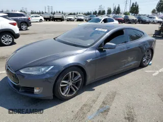 2016 Tesla Model S 70 kWh Battery with VIN 5YJSA1E19GF127743, listed as a Copart auction lot 66014234 with 0 mi miles and Non Repairable. Bid and sale history available at carsss.com. Image 1.