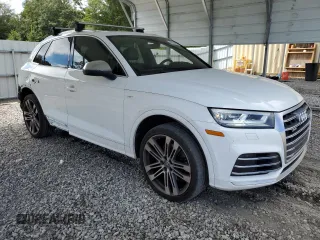 2018 Audi SQ5 Premium Plus with VIN WA1A4AFY5J2008235, listed as a Copart auction lot 69870804 with 116,610 mi miles and Salvage Title. Bid and sale history available at DreamBid. Image 4.