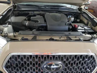 2019 Toyota Tacoma SR z VIN 3TMCZ5AN1KM285074, wystawiony jako Copart lot #53545975 z przebiegiem 53 838 mil mil oraz Szkoda całkowita • Salvage title. Historia ofert i sprzedaży dostępna na DreamBid. Obrazek 11.