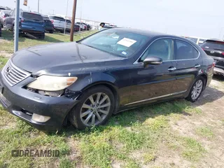 2011 Lexus LS 460 z VIN JTHCL5EF8B5011217, wystawiony jako IAAI lot #41941389 z przebiegiem Nie podano mil oraz . Historia ofert i sprzedaży dostępna na DreamBid. Obrazek 14.