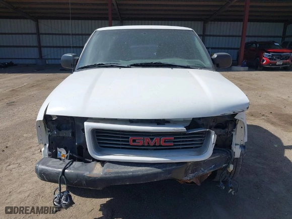 1998 GMC Sonoma with VIN 1GTCS1443W8543587, listed as a IAAI auction lot 41810870 with 164,342 mi miles. Bid and sale history available at carsss.com. Image 12.