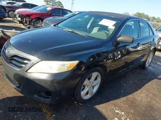 2011 Toyota Camry LE z VIN 4T1BF3EK0BU178887, wystawiony jako IAAI lot #41986695 z przebiegiem 241 360 mil mil oraz . Historia ofert i sprzedaży dostępna na DreamBid. Obrazek 17.