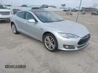 2013 Tesla Model S with VIN 5YJSA1CG3DFP28908, listed as a IAAI auction lot 41804041 with 140,756 mi miles. Bid and sale history available at carsss.com. Image 1.