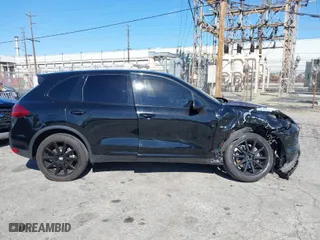 2013 Porsche Cayenne Diesel with VIN WP1AF2A27DLA35653, listed as a IAAI auction lot 41631486 with 115,745 mi miles. Bid and sale history available at carsss.com. Image 14.