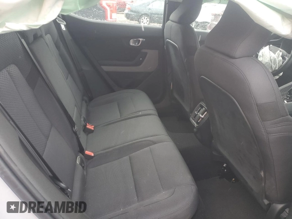 2024 Polestar 2 z VIN YSMFE3KA6RL215336, wystawiony jako Copart lot #81899354 z przebiegiem Nie podano mil oraz Szkody całkowita. Historia ofert i sprzedaży dostępna na DreamBid. Obrazek 10.