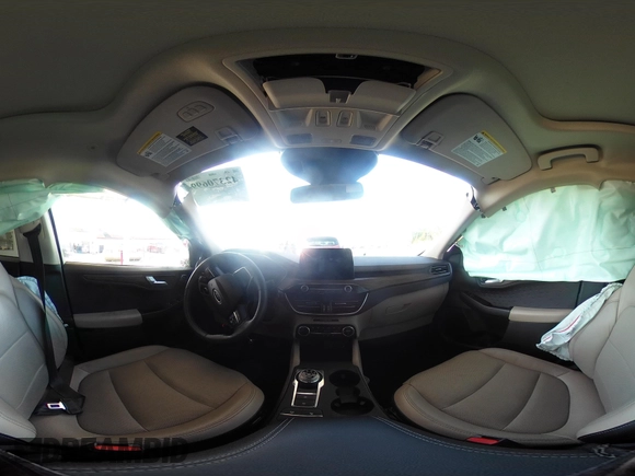 2020 Ford Escape Titanium с VIN 1FMCU9J92LUB28137, выставлен на аукционе IAAI как лот 42370699 с пробегом 53 253 миль миль и . История ставок и продаж доступна на DreamBid. Изображение 18.