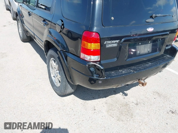 2003 Ford Escape Limited z VIN 1FMCU941X3KB46631, wystawiony jako IAAI lot #42315601 z przebiegiem 202 237 mil mil oraz . Historia ofert i sprzedaży dostępna na DreamBid. Obrazek 6.