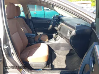 2015 Toyota Corolla L z VIN 2T1BURHE4FC331535, wystawiony jako IAAI lot #42318683 z przebiegiem 135 864 mil mil oraz . Historia ofert i sprzedaży dostępna na DreamBid. Obrazek 5.