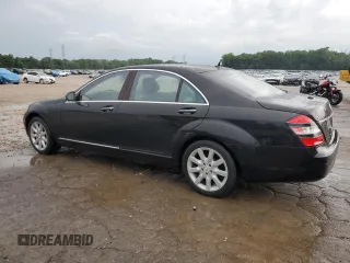 2007 Mercedes-Benz S 550 z VIN WDDNG71X77A044500, wystawiony jako Copart lot #61194905 z przebiegiem 114 982 mil mil oraz Szkoda całkowita • Salvage title. Historia ofert i sprzedaży dostępna na DreamBid. Obrazek 2.