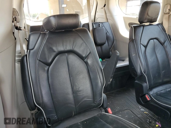 2022 Chrysler Pacifica Limited with VIN 2C4RC1GG2NR110438, listed as a Copart auction lot 59801895 with 92,954 mi miles and Salvage title. Bid and sale history available at DreamBid. Image 11.