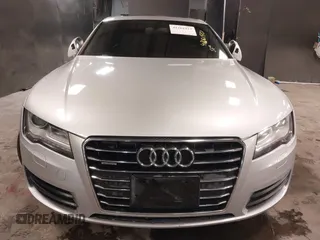 2012 Audi A7 z VIN WAUWGCFC2CN091270, wystawiony jako IAAI lot #41261927 z przebiegiem 109 756 mil mil oraz . Historia ofert i sprzedaży dostępna na DreamBid. Obrazek 12.