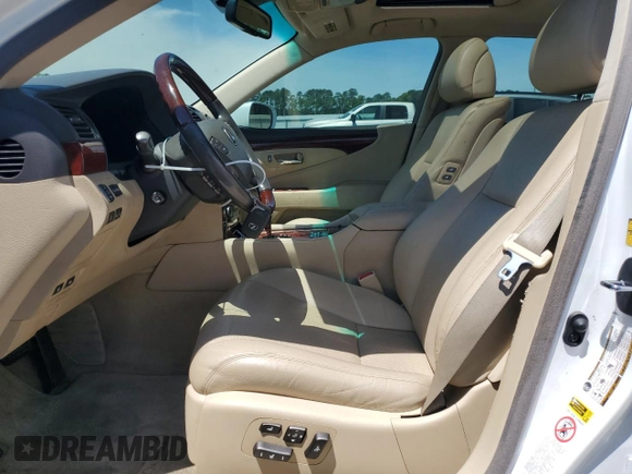2007 Lexus LS 460 L z VIN JTHGL46F475017260, wystawiony jako Copart lot #55674615 z przebiegiem 189 031 mil mil oraz Szkody całkowita. Historia ofert i sprzedaży dostępna na DreamBid. Obrazek 7.