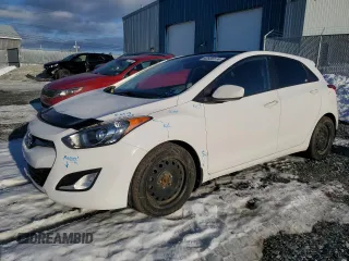 2013 Hyundai Elantra GT with VIN KMHD35LE4DU100416, listed as a Copart auction lot 42639174 with 212,182 mi miles and Salvage Title. Bid and sale history available at carsss.com. Image 1.