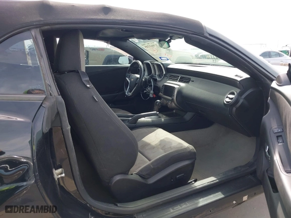 2015 Chevrolet Camaro LT with VIN 2G1FD3D39F9186469, listed as a IAAI auction lot 41661245 with 93,705 mi miles. Bid and sale history available at carsss.com. Image 5.