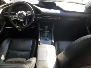 2019 Mazda 3 Premium with VIN 3MZBPAEM0KM105138, listed as a Copart auction lot 47826545 with 86,929 mi miles and Salvage Title. Bid and sale history available at DreamBid. Image 8.