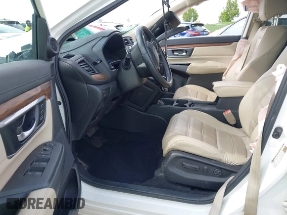 2018 Honda CR-V Touring with VIN 5J6RW2H99JL020598, listed as a IAAI auction lot 42104765 with 30,431 mi miles and . Bid and sale history available at carsss.com. Image 5.