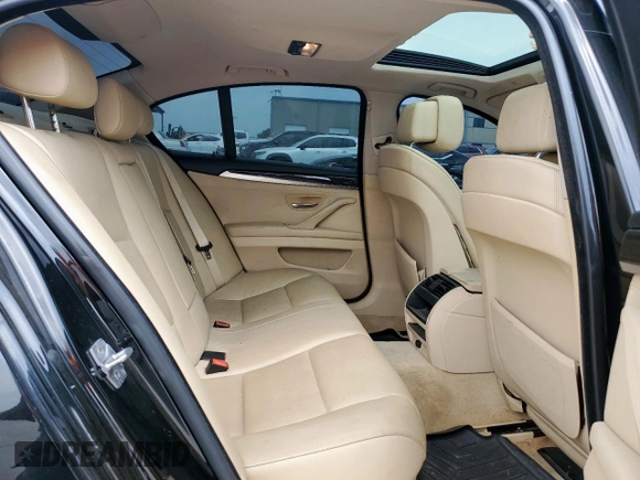 2011 BMW 5 Series 535i z VIN WBAFR7C53BC800189, wystawiony jako Copart lot #56293035 z przebiegiem 201 440 mil mil oraz Szkody całkowita. Historia ofert i sprzedaży dostępna na DreamBid. Obrazek 10.