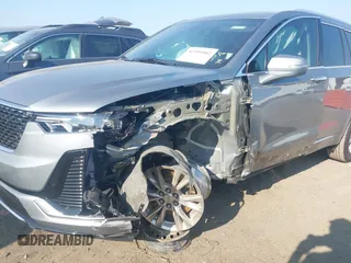 2024 Cadillac XT6 FWD Luxury с VIN 1GYKPAR42RZ723545, выставлен на аукционе IAAI как лот 42395902 с пробегом 13 992 миль миль и . История ставок и продаж доступна на DreamBid. Изображение 6.