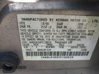 2000 Nissan Altima XE with VIN 1N4DL01D3YC132616, listed as a IAAI auction lot 42037326 with 131,941 mi miles. Bid and sale history available at carsss.com. Image 9.