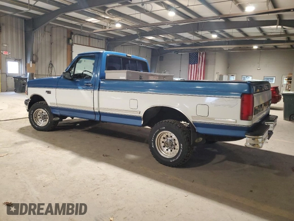 1992 Ford F-150 with VIN 2FTEF14Y3NCA58484, listed as a Copart auction lot 80323794 with 345,899 mi miles and Salvage Title. Bid and sale history available at carsss.com. Image 2.