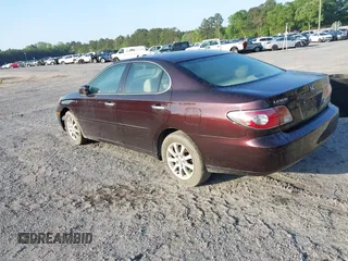 2004 Lexus ES 330 with VIN JTHBA30G345032839, listed as a IAAI auction lot 41976305 with 82,848 mi miles. Bid and sale history available at carsss.com. Image 3.