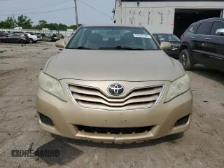 2011 Toyota Camry LE z VIN 4T4BF3EK1BR120969, wystawiony jako Copart lot #59535105 z przebiegiem 233 722 mil mil oraz Czysty tytuł • Clean title. Historia ofert i sprzedaży dostępna na DreamBid. Obrazek 5.