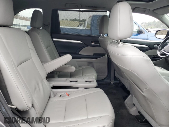 2014 Toyota Highlander XLE z VIN 5TDJKRFHXES037657, wystawiony jako Copart lot #53041445 z przebiegiem 134 344 mil mil oraz Szkoda całkowita • Salvage title. Historia ofert i sprzedaży dostępna na DreamBid. Obrazek 11.