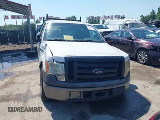 2009 Ford F-150 XL z VIN 1FTRF12W69KB82432, wystawiony jako IAAI lot #42659544 z przebiegiem 186 919 mil mil oraz . Historia ofert i sprzedaży dostępna na DreamBid. Obrazek 12.