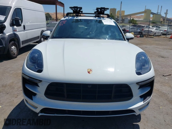 2018 Porsche Macan GTS with VIN WP1AG2A5XJLB63453, listed as a IAAI auction lot 42583686 with 65,412 mi miles and . Bid and sale history available at DreamBid. Image 12.