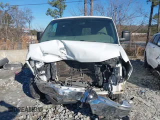 2017 GMC Savana Cargo z VIN 1GTW7AFF3H1911212, wystawiony jako IAAI lot #41153971 z przebiegiem 111 586 mil mil oraz . Historia ofert i sprzedaży dostępna na DreamBid. Obrazek 12.