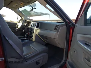 2008 Jeep Grand Cherokee Laredo with VIN 1J8GR48K08C233266, listed as a IAAI auction lot 41291164 with 159,208 mi miles. Bid and sale history available at carsss.com. Image 5.