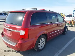 2013 Chrysler Town & Country Touring with VIN 2C4RC1BG5DR539501, listed as a IAAI auction lot 41828569 with 166,394 mi miles. Bid and sale history available at carsss.com. Image 4.