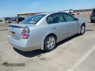 2006 Nissan Altima 2.5 with VIN 1N4AL11D96N412812, listed as a IAAI auction lot 42398083 with 214,369 mi miles and . Bid and sale history available at DreamBid. Image 4.