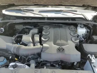 2024 Toyota 4Runner SR5 с VIN JTEMU5JR6R6305685, выставлен на аукционе Copart как лот 60433315 с пробегом 7 614 миль миль и Списание • Salvage title. История ставок и продаж доступна на DreamBid. Изображение 14.