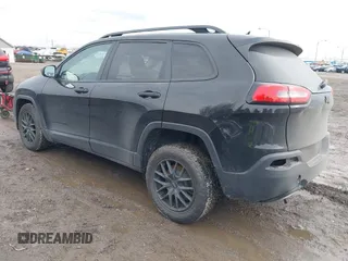 2017 Jeep Cherokee Altitude with VIN 1C4PJLAS7HW610189, listed as a IAAI auction lot 41670339 with 116,556 mi miles and . Bid and sale history available at DreamBid. Image 3.
