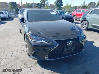 2019 Lexus ES with VIN 58ABZ1B19KU050129, listed as a IAAI auction lot 41662890 with 43,443 mi miles. Bid and sale history available at carsss.com. Image 1.