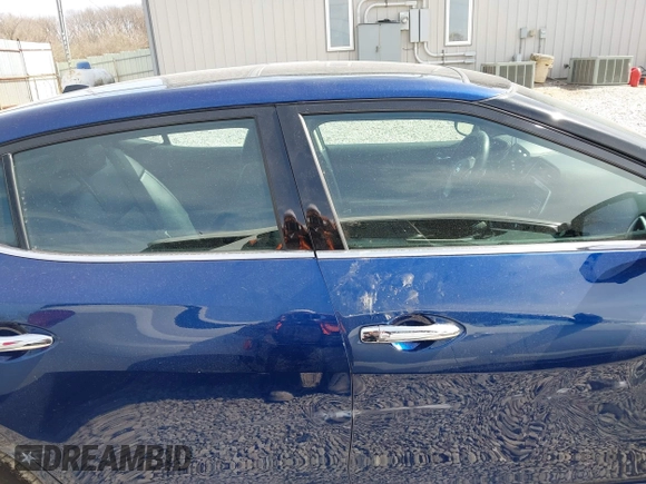 2017 Nissan Maxima SR with VIN 1N4AA6APXHC437102, listed as a IAAI auction lot 41853214 with 98,240 mi miles and . Bid and sale history available at DreamBid. Image 14.