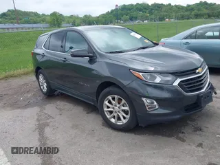2019 Chevrolet Equinox LT z VIN 2GNAXKEV3K6125060, wystawiony jako IAAI lot #42162180 z przebiegiem 83 100 mil mil oraz . Historia ofert i sprzedaży dostępna na DreamBid. Obrazek 1.