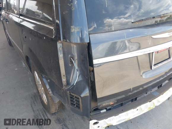 2014 Chrysler Town & Country Touring с VIN 2C4RC1BG0ER218290, выставлен на аукционе IAAI как лот 42498952 с пробегом 141 915 миль миль и . История ставок и продаж доступна на DreamBid. Изображение 13.