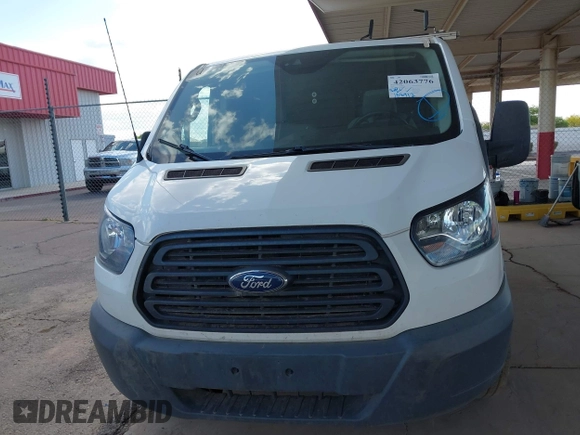 2018 Ford Transit z VIN 1FTYR1YM7JKB53325, wystawiony jako IAAI lot #42063776 z przebiegiem 108 912 mil mil oraz . Historia ofert i sprzedaży dostępna na DreamBid. Obrazek 6.