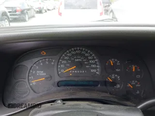2006 GMC Sierra 1500 Work Truck z VIN 1GTEK19B76E109013, wystawiony jako IAAI lot #42098117 z przebiegiem 204 399 mil mil oraz . Historia ofert i sprzedaży dostępna na DreamBid. Obrazek 7.