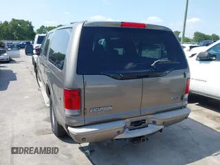 2005 Ford Excursion Limited z VIN 1FMNU42P25ED44334, wystawiony jako IAAI lot #42344600 z przebiegiem 171 512 mil mil oraz . Historia ofert i sprzedaży dostępna na DreamBid. Obrazek 3.