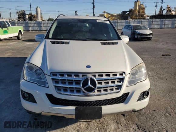 2009 Mercedes-Benz M 350 with VIN 4JGBB56E79A521240, listed as a Copart auction lot 80258664 with 47,969 mi miles and Salvage Title. Bid and sale history available at carsss.com. Image 5.