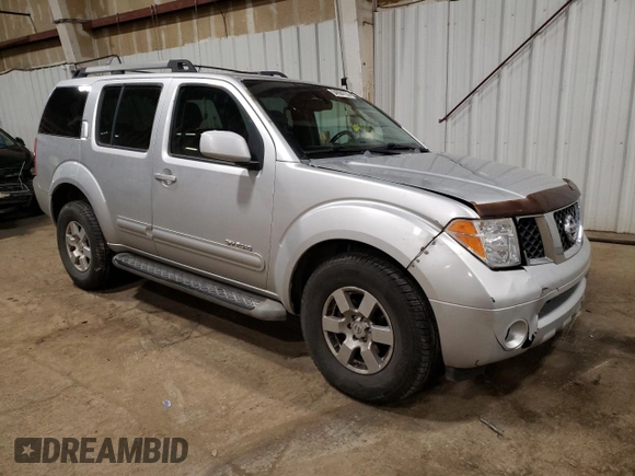 2005 Nissan Pathfinder SE z VIN 5N1AR18W15C738173, wystawiony jako Copart lot #54994755 z przebiegiem 154 776 mil mil oraz Czysty tytuł • Clean title. Historia ofert i sprzedaży dostępna na DreamBid. Obrazek 4.