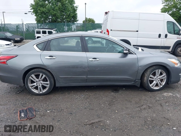 2015 Nissan Altima SL z VIN 1N4BL3AP8FC581581, wystawiony jako IAAI lot #42331651 z przebiegiem 65 846 mil mil oraz . Historia ofert i sprzedaży dostępna na DreamBid. Obrazek 12.