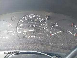 1996 Ford Ranger XL z VIN 1FTCR14U7TPA03267, wystawiony jako IAAI lot #42386485 z przebiegiem 181 383 mil mil oraz . Historia ofert i sprzedaży dostępna na DreamBid. Obrazek 7.